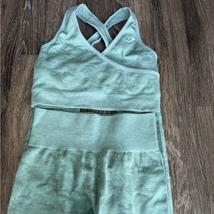 GYMSHARK green camo butt scrunch set
